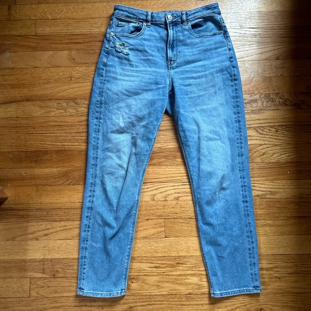 American eagle mom jeans